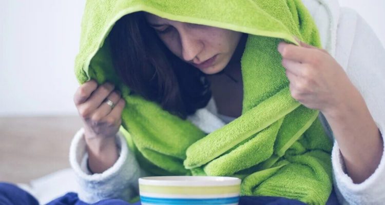 Чи допомагає дихання паром над картоплею вилікувати застуду