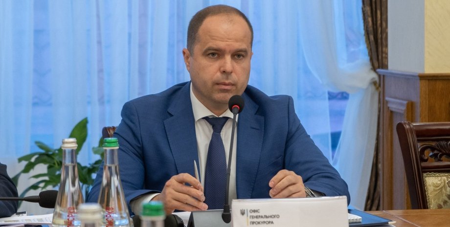 Заступник генпрокурора Мустеца гуляв в ресторані під час комендантської години: в Офісі Генпрокурора кажуть, що то не він