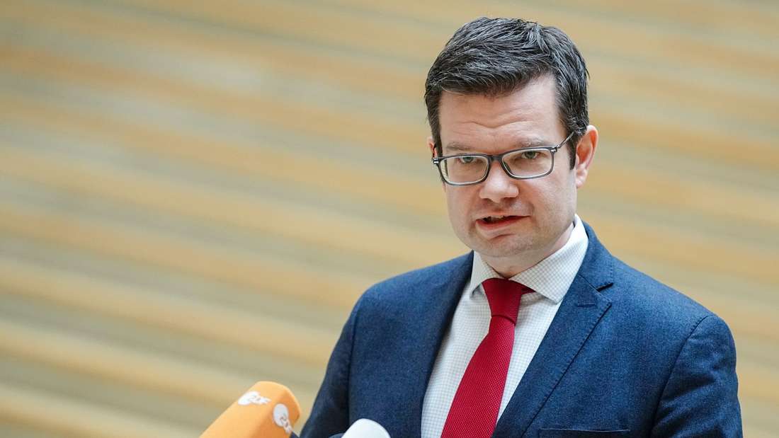 У Німеччині група войовничих трансгендерів напала на будинок міністра юстиції - ЗМІ