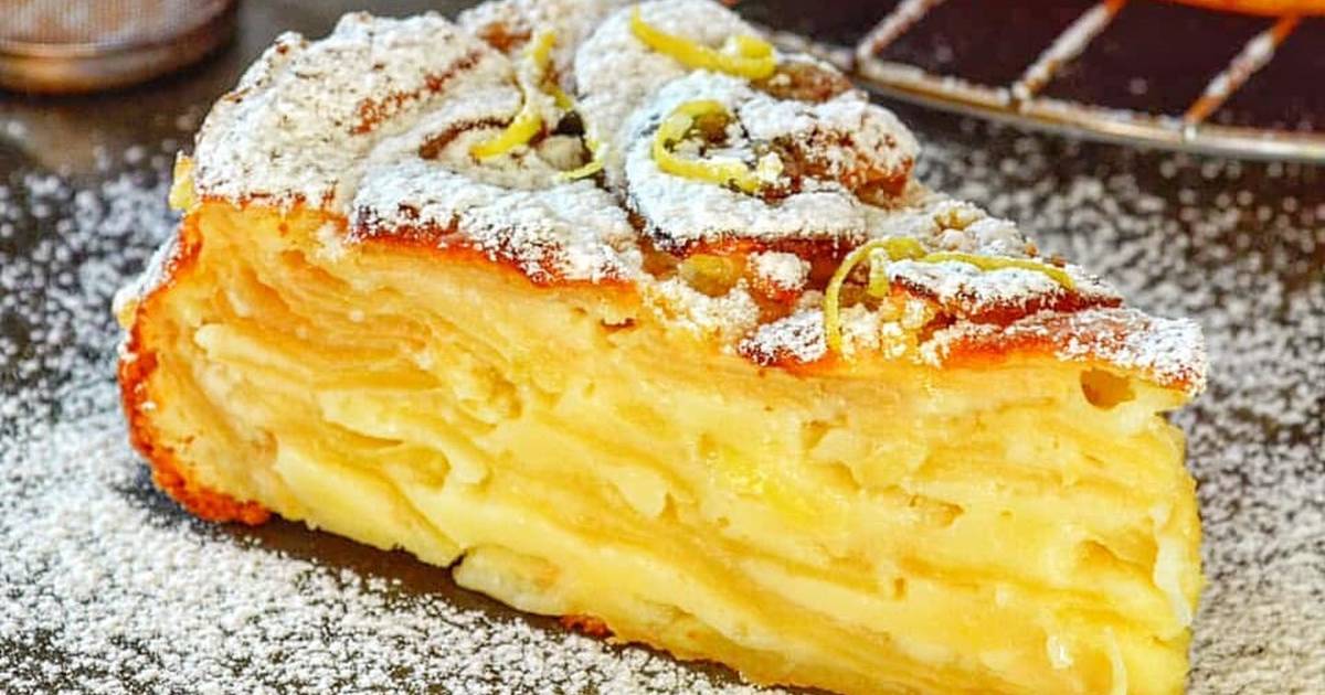 Рецепты вкусной выпечки: готовим шарлотку с необычными начинками