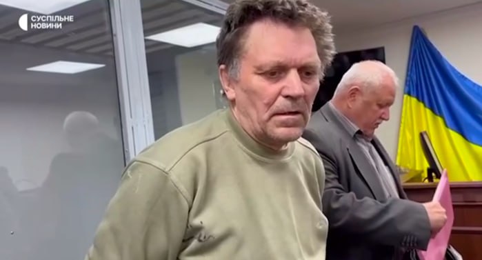 Охоронець київської поліклініки, через недбальство якого загинули троє людей, є фігурантом справи про пропаганду комуністичного режиму