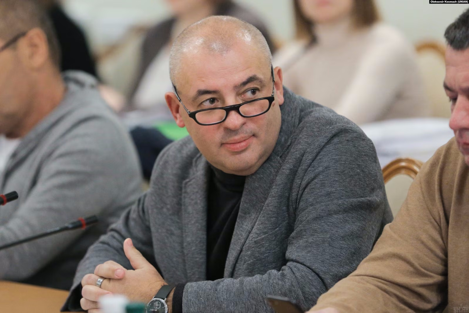 Парламент уволил члена ЦИК Юрия Буглака, который сбежал в Майами и получает зарплату из бюджета Украины