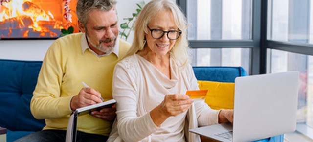 В Україні введуть електронні соціальні картки: хто їх отримає