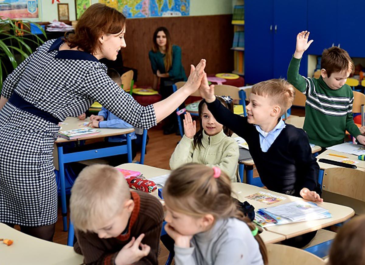День учителя в Украине: когда и как лучше поздравить