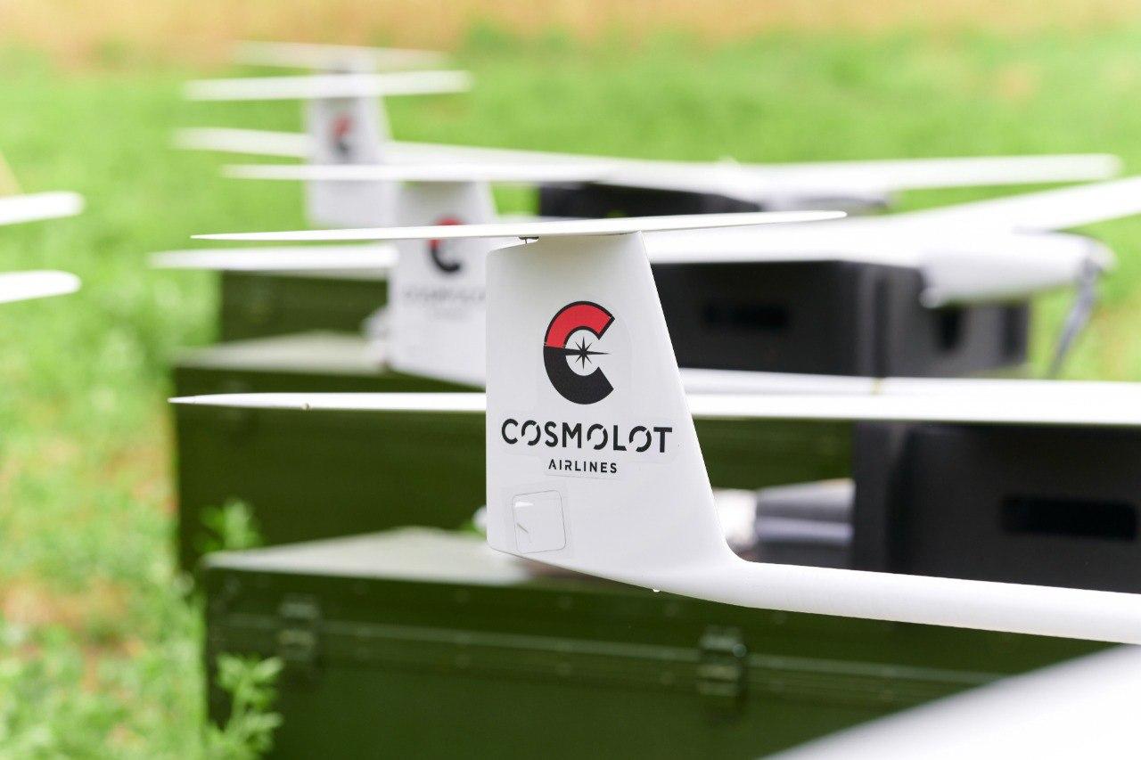 Перша партія з 15 ударних БПЛА від Cosmolot Airlines вже на фронті
