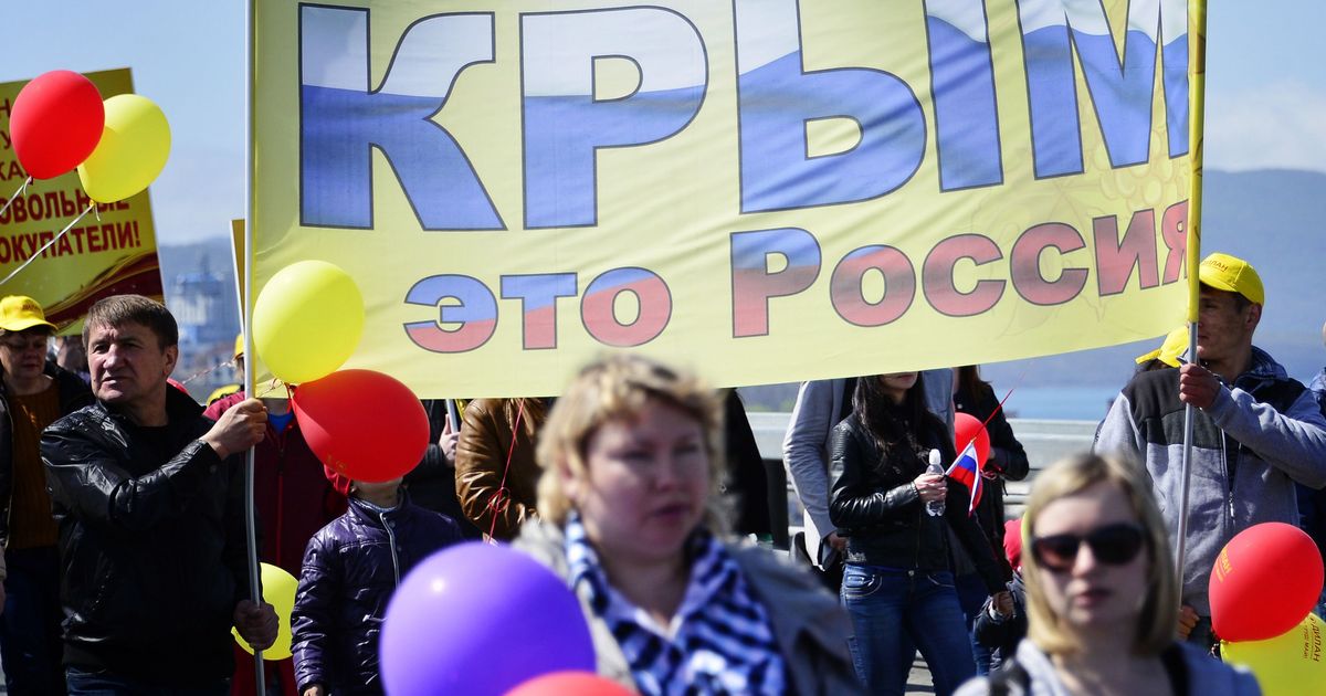 Абсолютна більшість "керівників" державних установ на окупованих територіях є українцями-колабораціоністами - розслідування