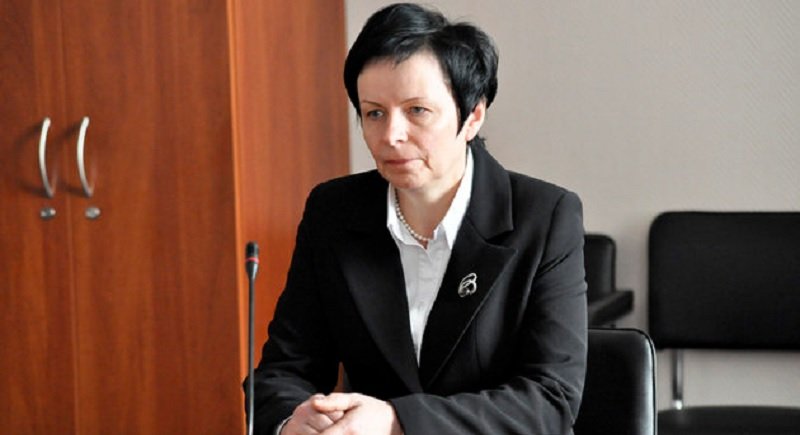 Суддя Камша під час війни стягує гроші з Міноборони на користь шахраїв, - політолог