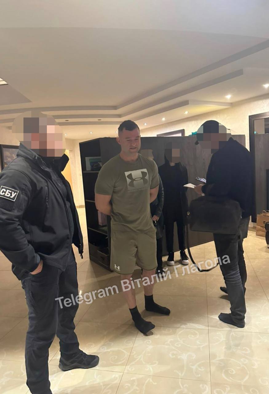 Занизили стоимость земли и стадиона на 100 миллионов: у мэра Закарпатья Балоги и ряда местных чиновников проводят обыски