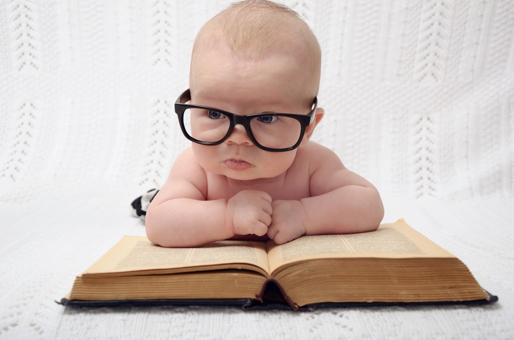 Каждые три месяца: когда следует проверить зрение младенца