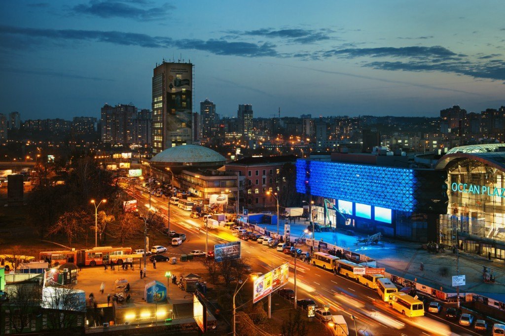 Из-за закрытия шести станций метро в Киеве реорганизуют дорожное движение: что изменится