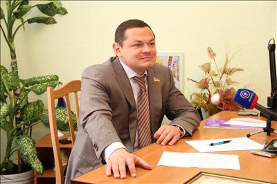 ДБР взялося за закордонні поїздки нардепа від забороненої ОПЗЖ Віталія Борта