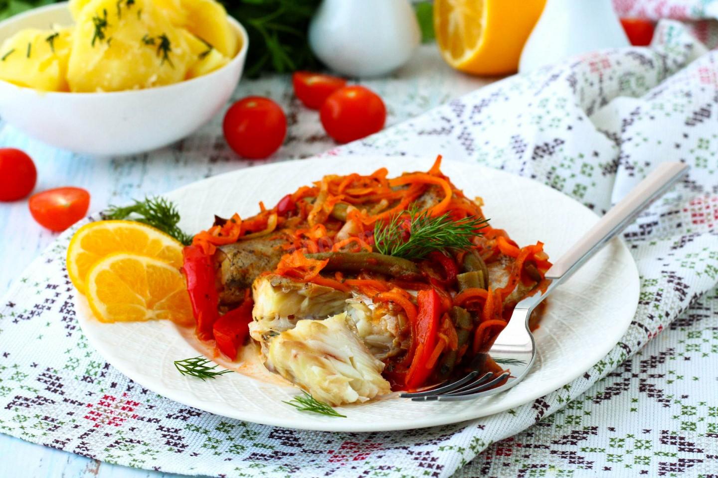 Простые рецепты вкусности: минтай запеченный с овощами