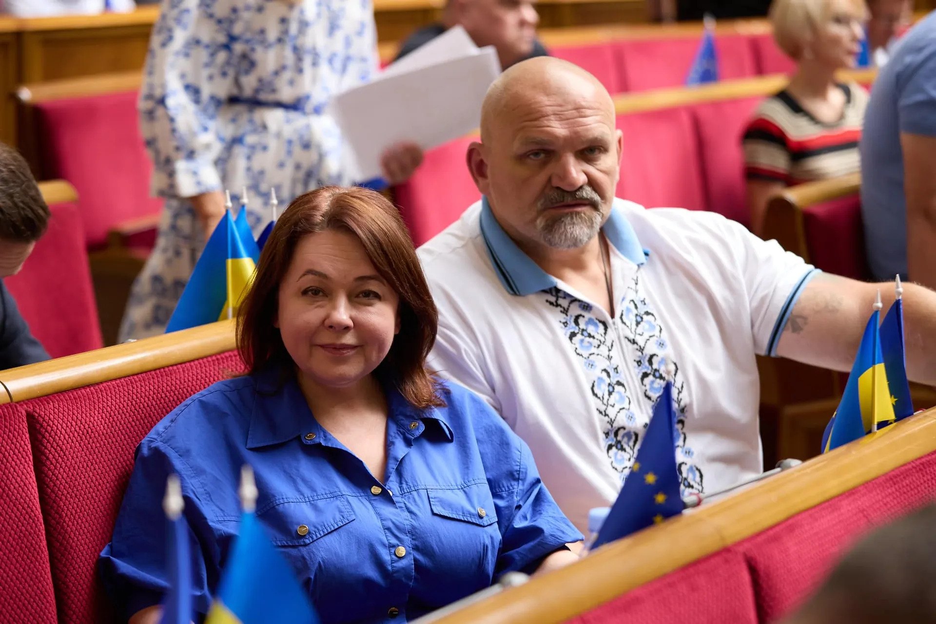 Нещодавно розлучений стронгмен Вірастюк закрутив роман з колегою-нардепкою Криворучкіною