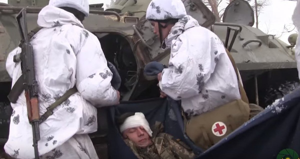 Боевым медикам разрешили использовать для лечения наркотические препараты