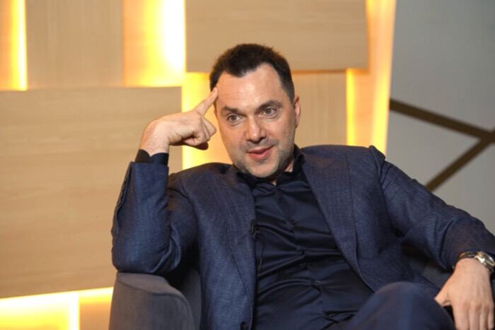 Арестович не сможет баллотироваться на выборах в Украине – глава ЦИК Диденко