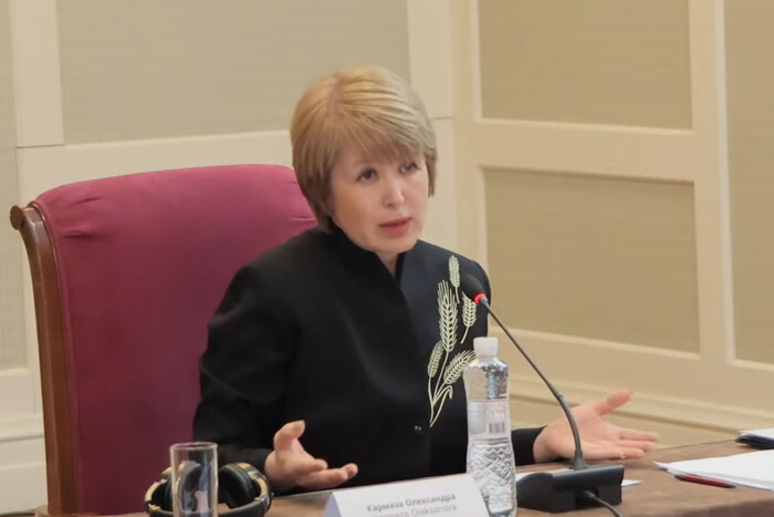 Кандидатка на посаду судді Конституційного Суду України Олександра Кармаза не змогла пояснити, звідки у неї взявся будинок з басейном під Києвом