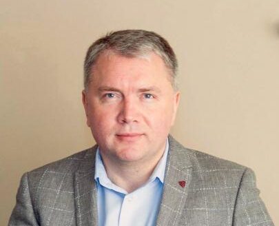 Поехал за границу во время войны, чтобы приобрести недвижимость: заместитель председателя Полтавского облсовета Белоножко подделал документы на выезд