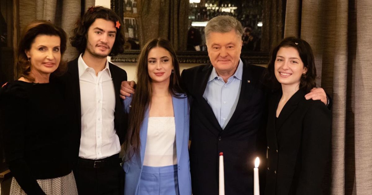 Окончили престижные вузы и живут в Британии: чем занимаются дети Петра Порошенко