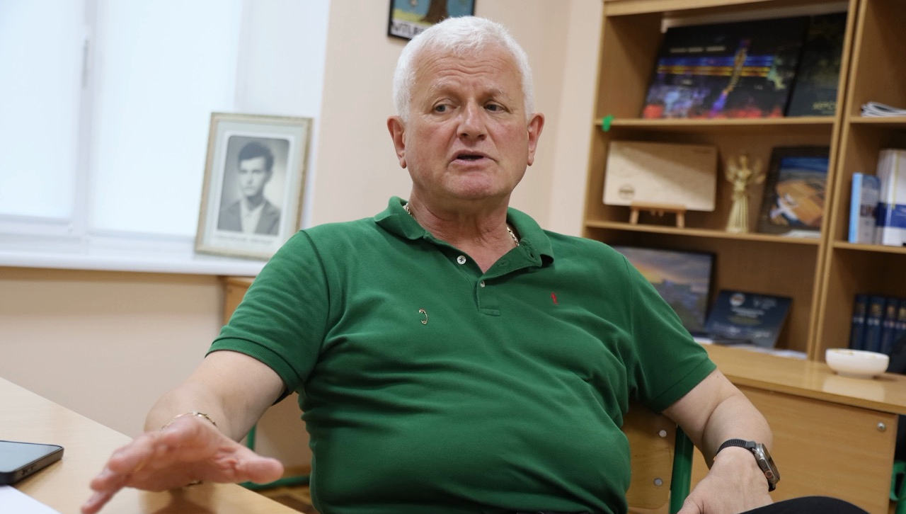 Жена ректора Херсонского университета Спиваковского купила квартиру и авто за восемь миллионов гривен, а дочь подарила отцу еще миллион