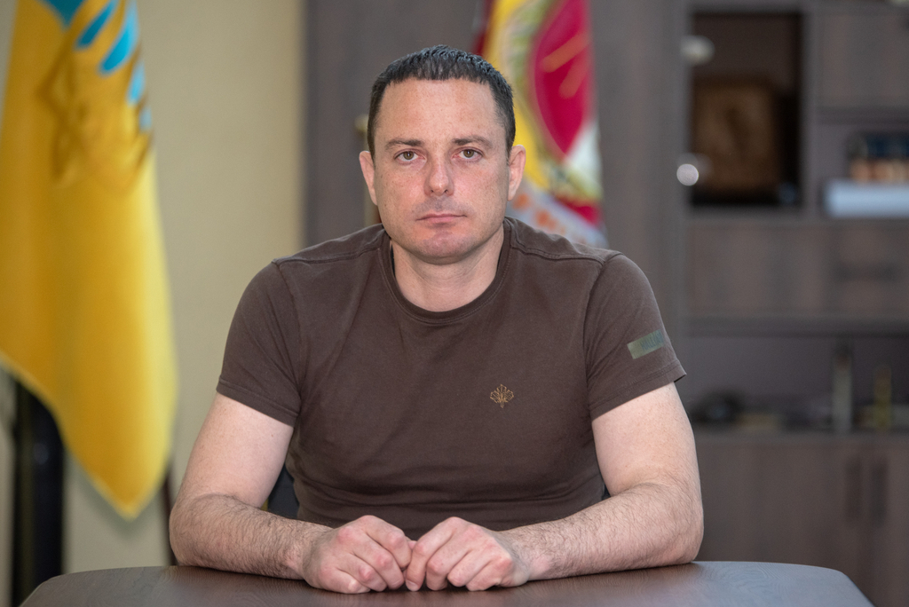 Мэр Каменского Андрей Белоусов помог своему куму "прихватизировать" престижный отель в городе