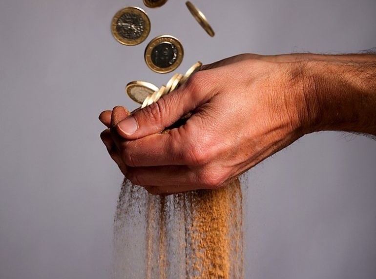 Сергій Надєєв заплатив 500 тисяч доларів Генпрокуратурі за закриття справ ТОВ "СОБІ"