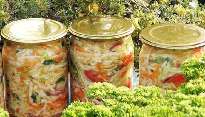 Консервуємо на зиму: закуска "Овочі під снігом"