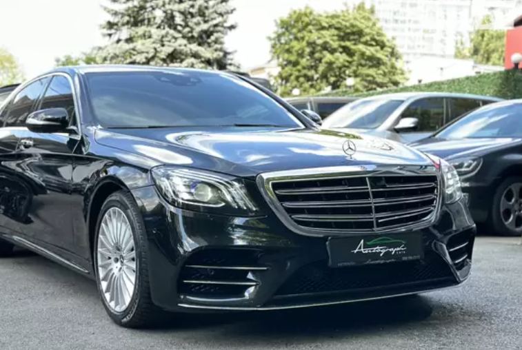 Mercedes-Benz S400 2018 року