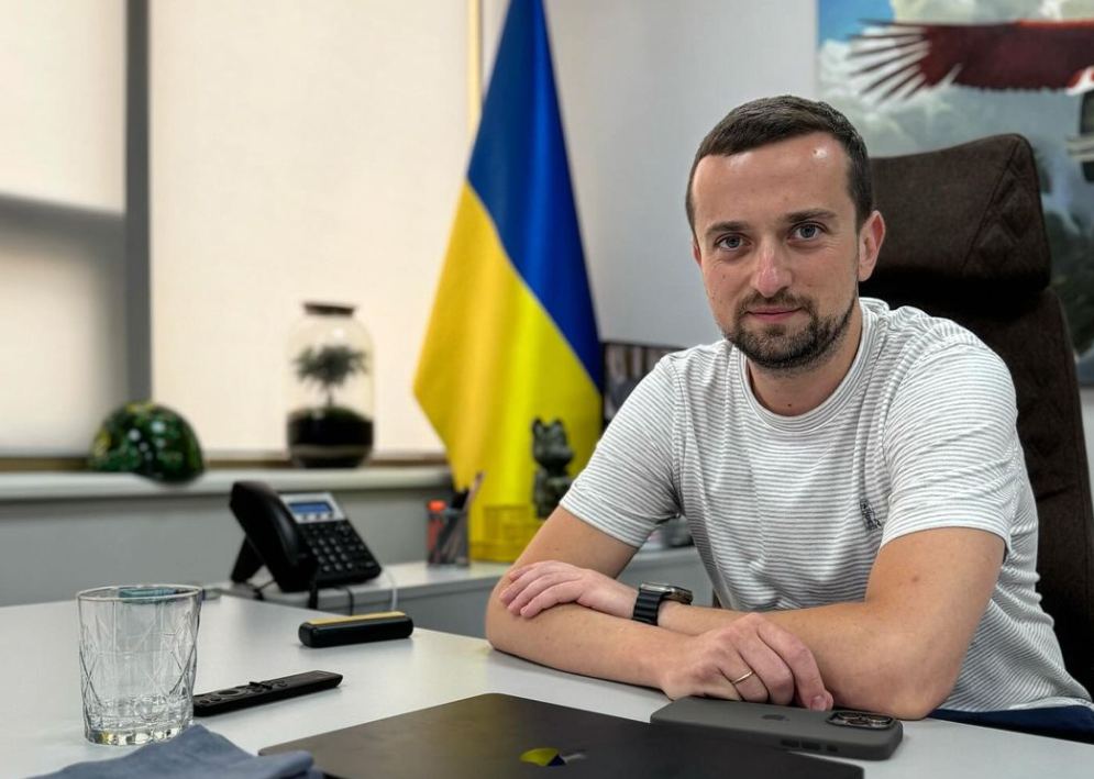 Кирило Тимошенко вигуляв футболку італійського бренду за 19 тисяч гривень (фото)