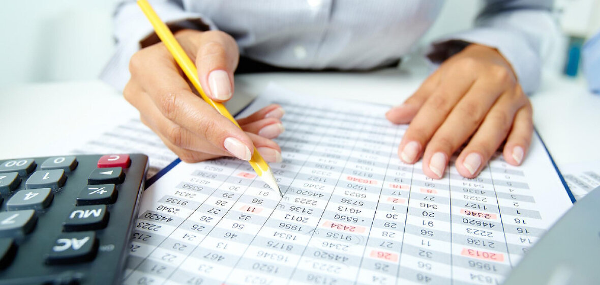 Повышение налогов, цен на топливо и новые тарифы Укрзализныци: что ждет украинцев с 1 сентября