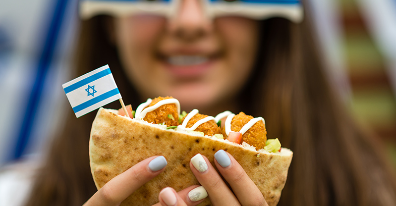 Яке сьогодні свято та хто відзначає іменини 12 червня