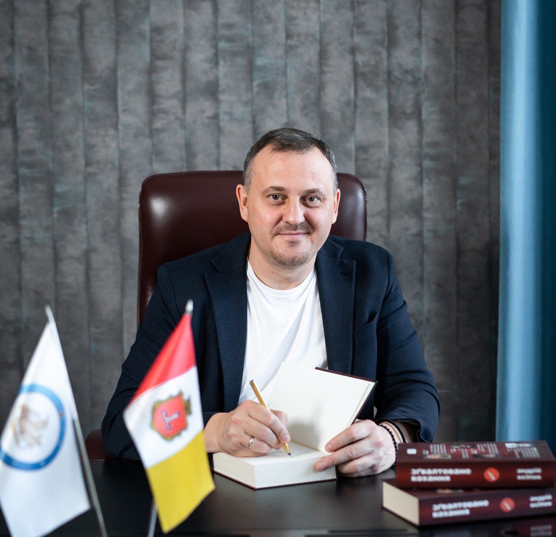 Директор ПрАТ "Одеська кіностудія", де знайшли порушення на 400 млн гривень, Андрій Осіпов, під час війни купив нову квартиру