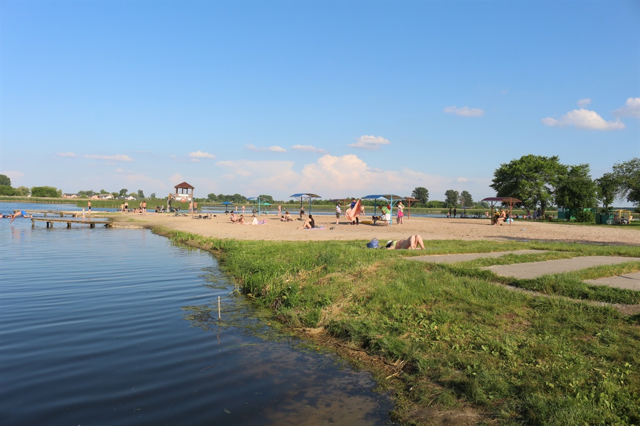 Пляж в городе Старокостантинов