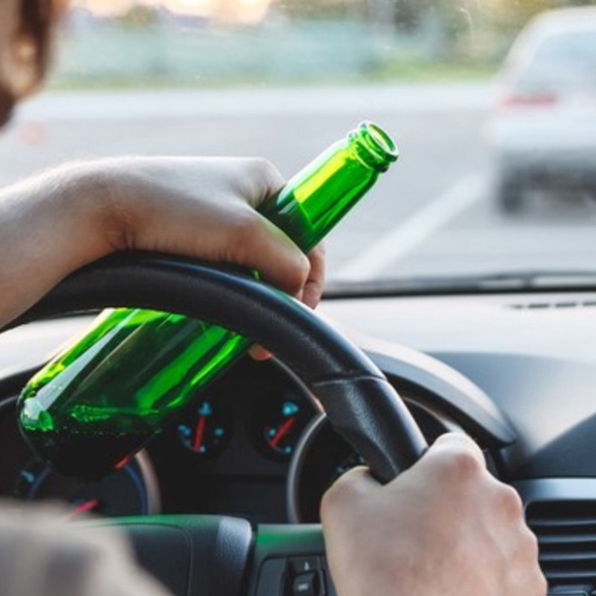 Прокурор Дніпровської окружної прокуратури Запоріжжя Андрій Дєєв відбувся доганою за нетверезе водіння