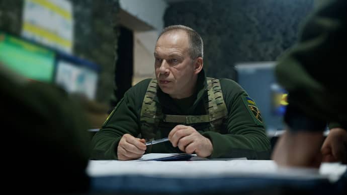 Зеленський присвоїв Сирському звання генерала: хто ще з військових отримав підвищення по службі