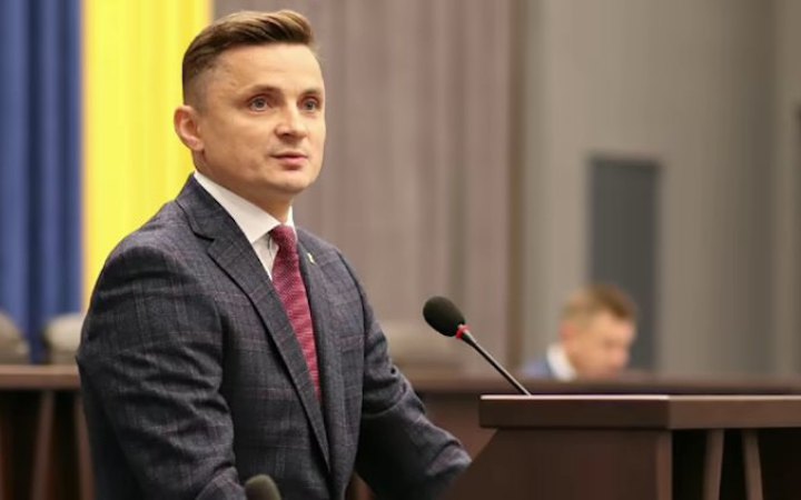 Суд поновив на посаді підозрюваного у хабарництві голову Тернопільської облради Михайла Головка
