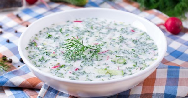 Окрошка по-украински: рецепт на курином бульоне со сметаной