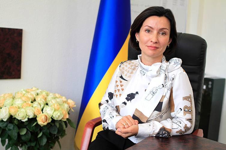 Судья Елена Кузьмишина выехала в "командировку" на Сицилию: теперь ее проверяет НАБУ