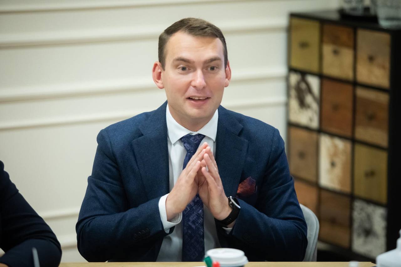 Тесть Железняка помогал россиянам прятать бизнесы в Украине или откуда взялась квартира за 12 млн грн