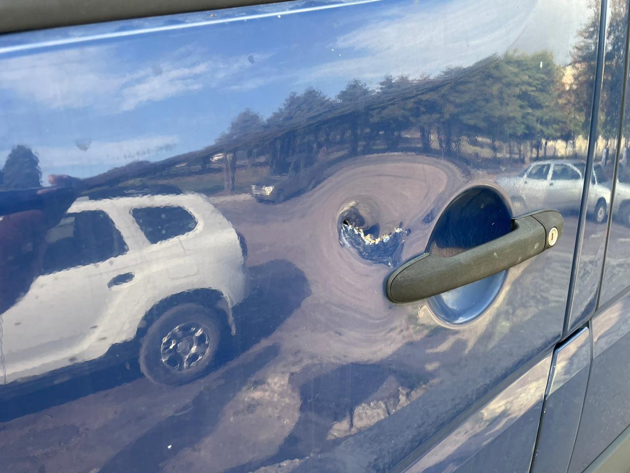 Волонтеры фонда «RAZOM» попали под обстрел КАБами Сумской области (фото, видео)