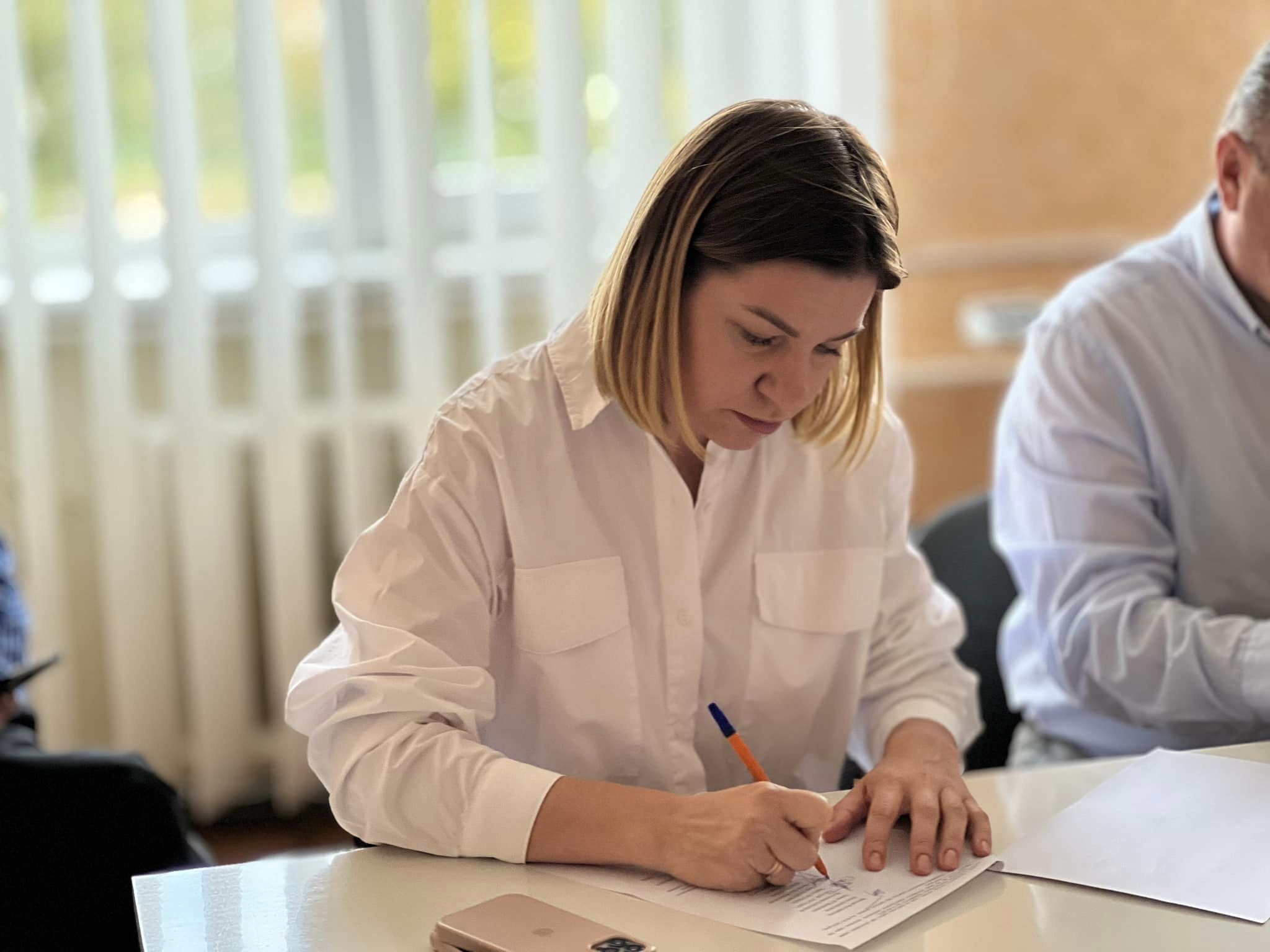 На Волині місцева депутатка Анна Радкевич поширює аморальні відео у соцмережах