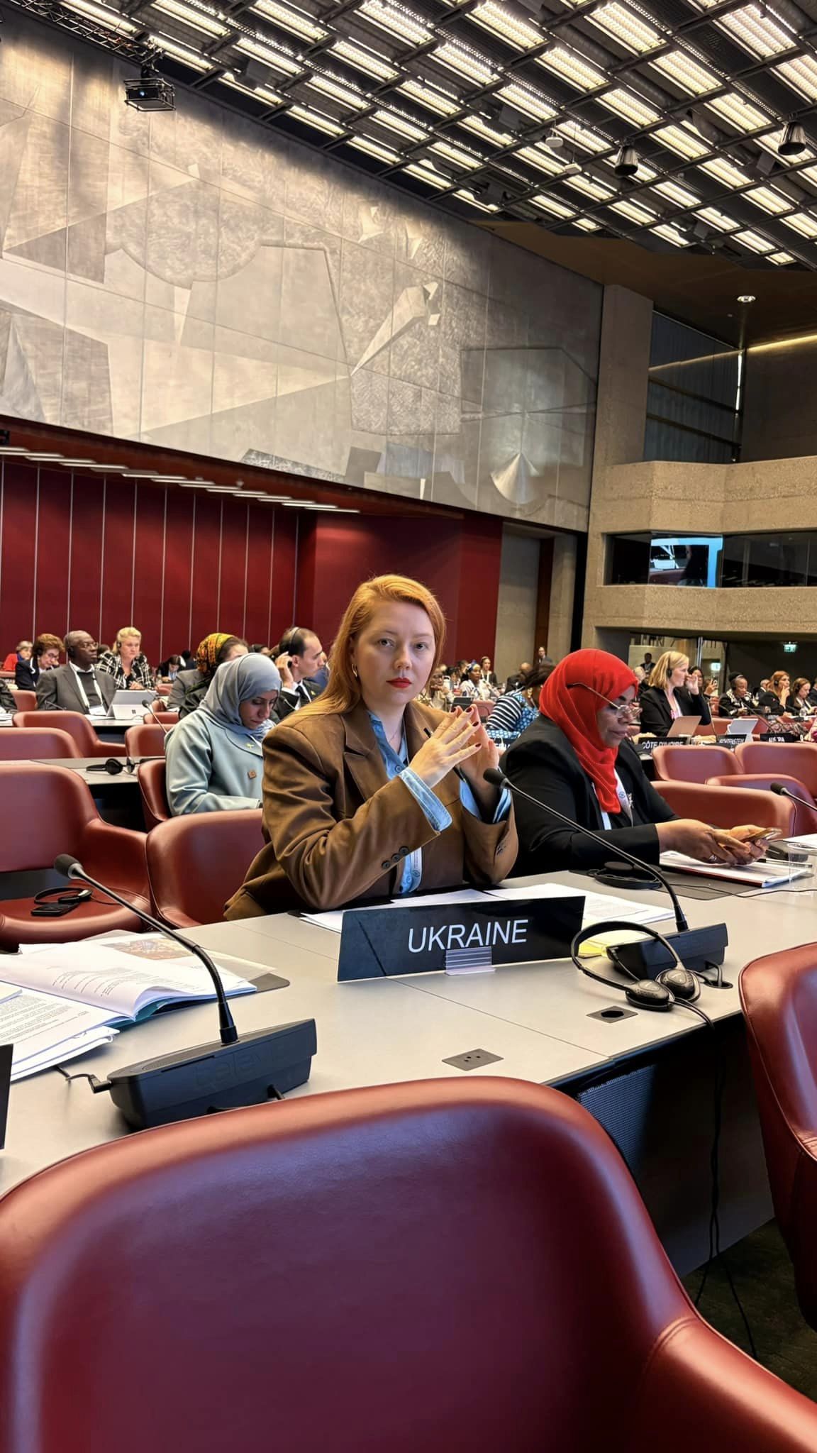 Нардепка Шкрум розповіла, як їздила у відрядження в Женеву з донькою, якій ще немає року