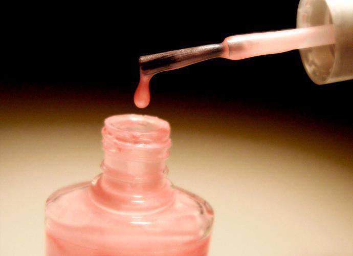 Нюхають лак, аерозолі і маркери: серед молоді набирає популярності новий небезпечний тренд