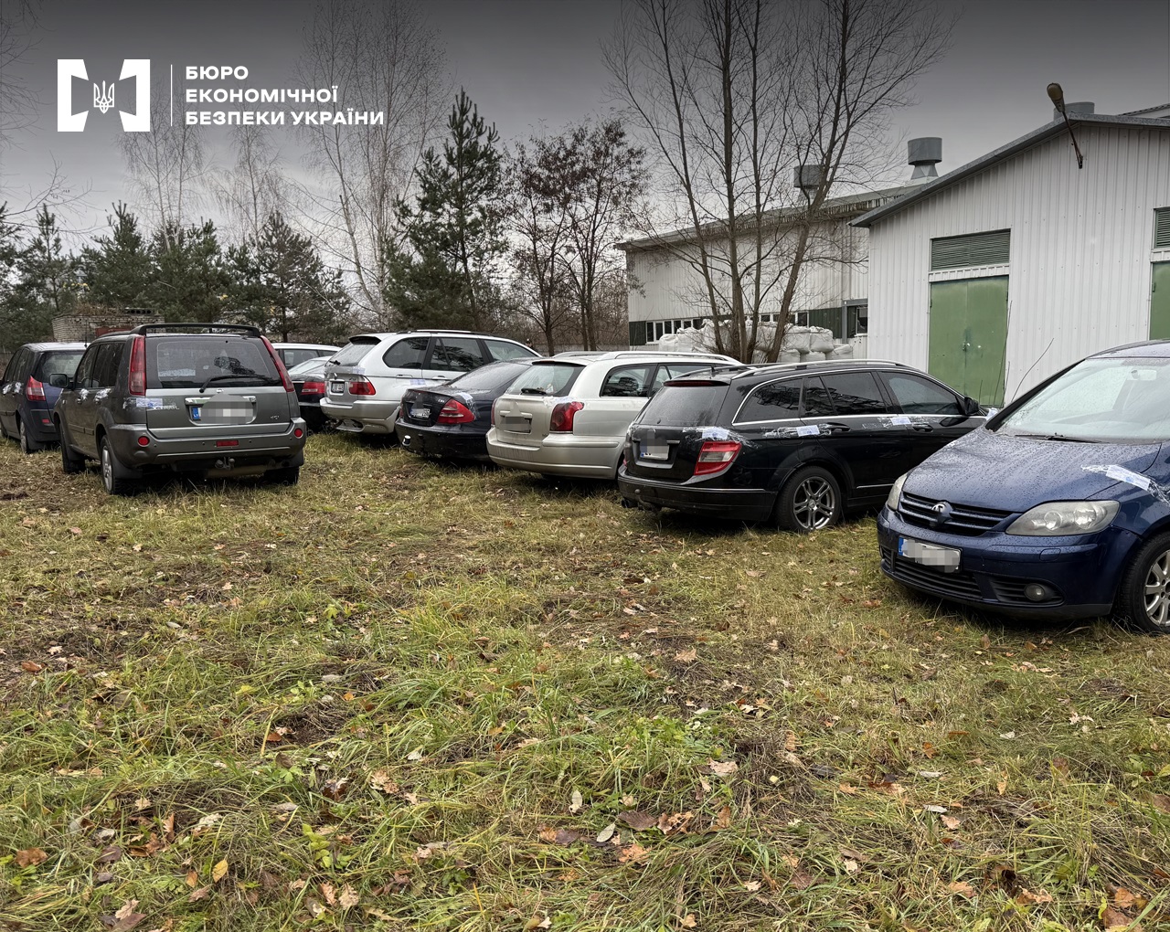 Во Львовской области разоблачили схему незаконного ввоза более 700 авто через благотворительные фонды (видео)