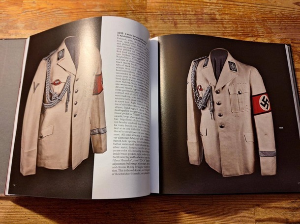 В Німеччині на аукціоні продали китель Гіммлера за понад 1 млн євро