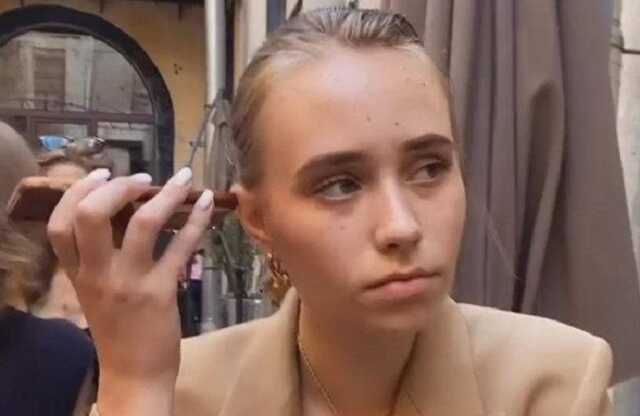 Позашлюбну доньку Путіна Луїзу Розову знайшли в Парижі (відео)