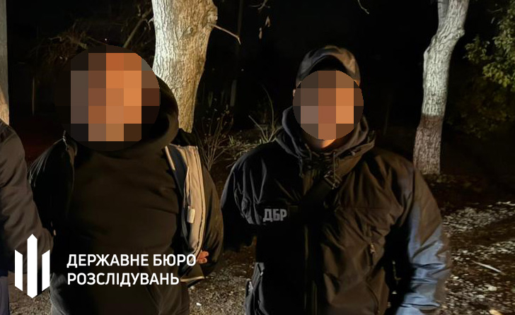 Затримували чоловіків та вимагали гроші за відстрочку: ДБР викрило працівників Одеського ТЦК