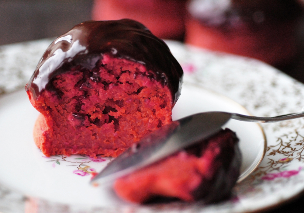 Прості рецепти смакоти: торт з шоколадом і буряком