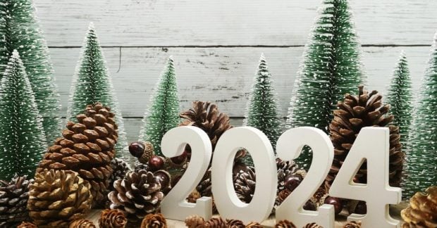 Ждут, чтобы наконец-то закончился: соцсети заполонили мемы о тяжелом 2024 году