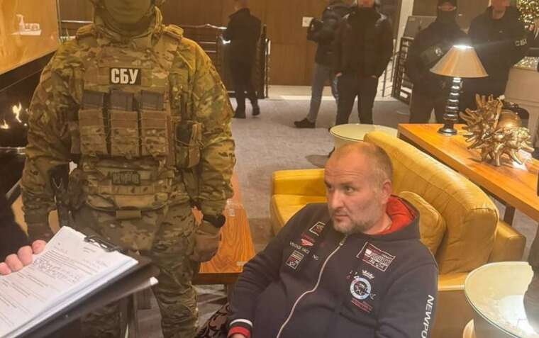 Требовал миллион долларов: СБУ задержала руководителя "УДАРа Виталия Кличко" в Одесской области Александра Суханова