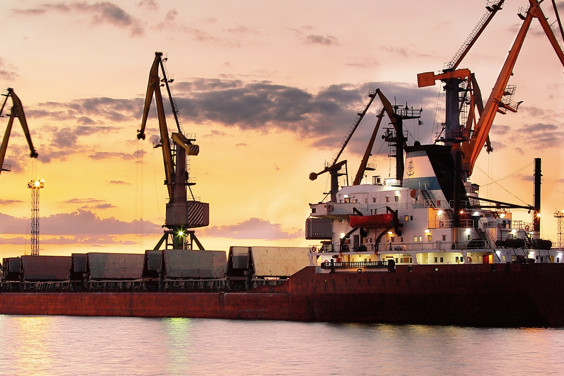 Директори непрацюючих українських портів на ТОТ продовжують отримувати чималі зарплати з бюджету (інфографіка)